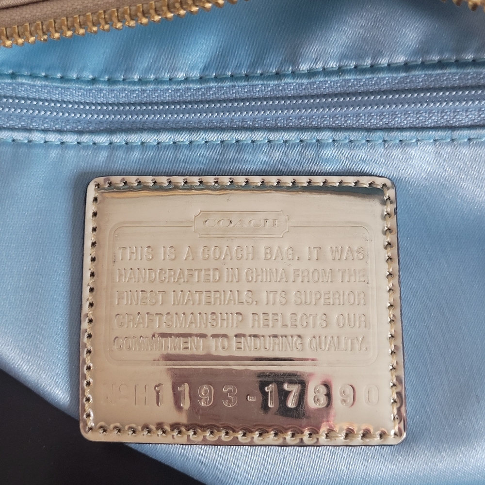 Coach Poppy Lurex Glam Signature Shoulder bag/Tote - Picture 16 of 16